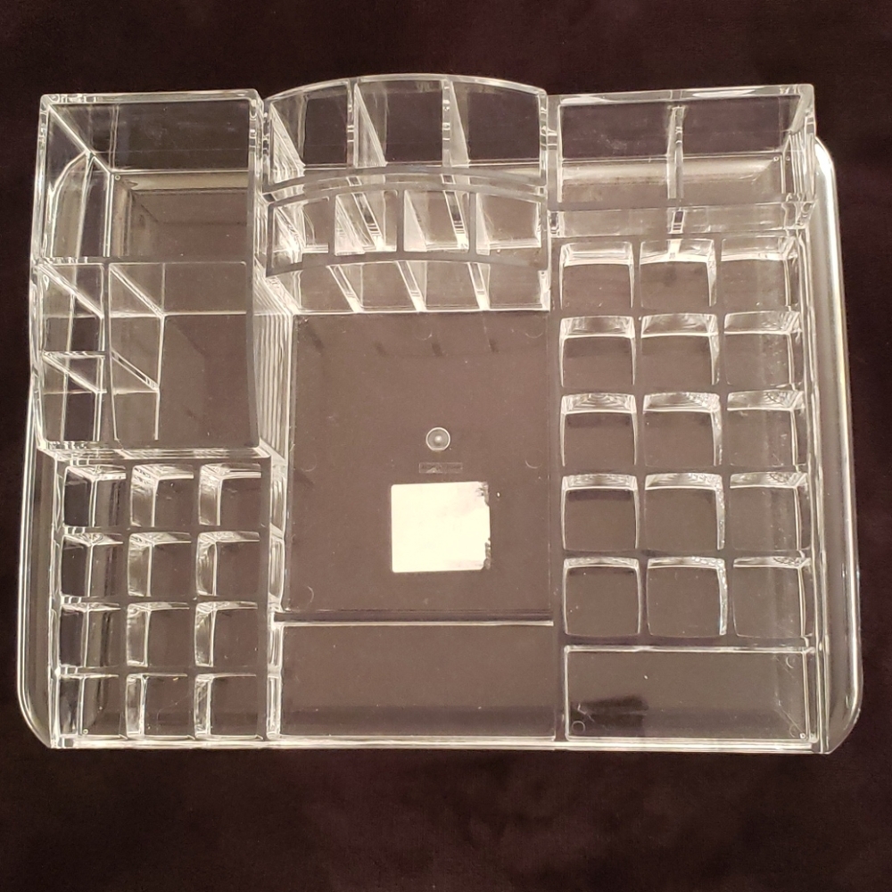Makeup organizer tray
